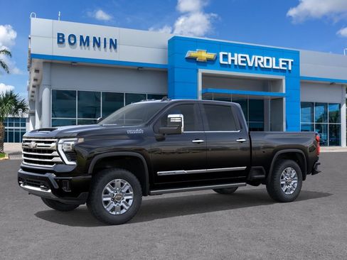 New 2026 Chevrolet Silverado 2500 High Country w/ High Country Premium Package AWD/4WD image 3