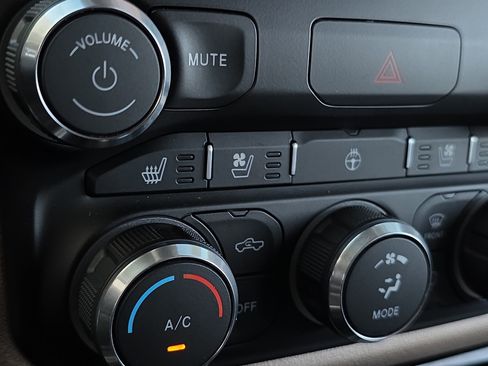 Used 2022 RAM 1500 Laramie image 22