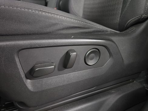 Certified 2023 Chevrolet Silverado 1500 Custom RWD image 31
