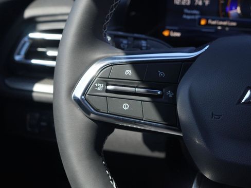 New 2026 Chevrolet Traverse LT image 15