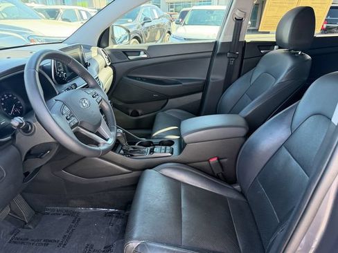 Used 2019 Hyundai Tucson Ultimate w/ Cargo Package FWD image 12