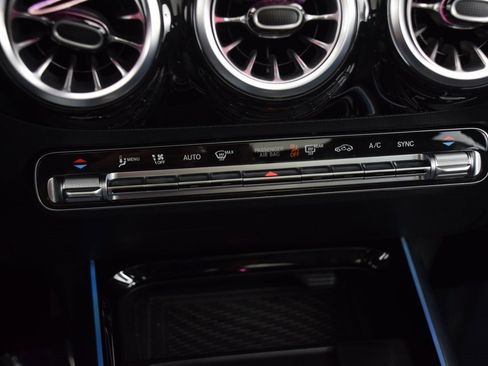 Certified 2025 Mercedes-Benz GLA 250 image 24