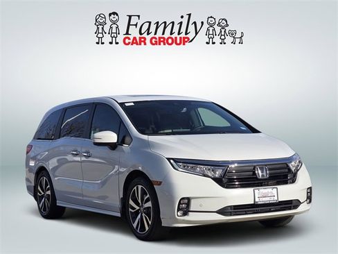 Used 2022 Honda Odyssey Touring image 2