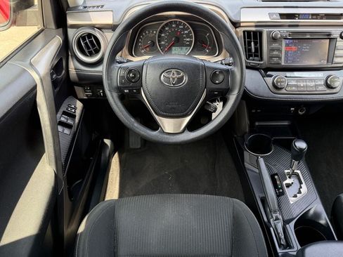 Used 2013 Toyota RAV4 XLE AWD/4WD image 16