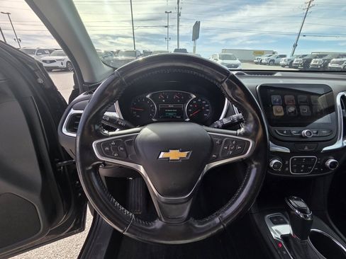 Used 2018 Chevrolet Equinox LT w/ Sun & Infotainment Package image 14