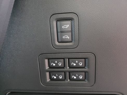 New 2026 INFINITI QX80 4WD w/ Sport Exterior Package image 18