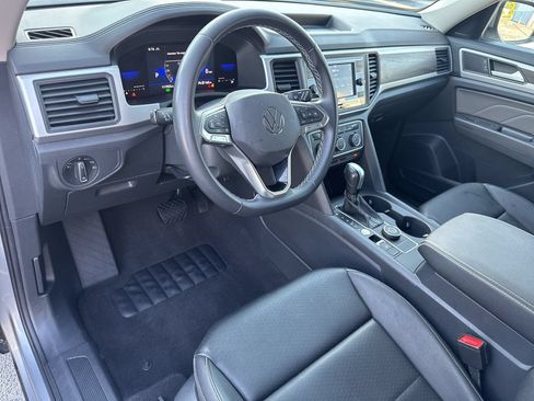 Used 2023 Volkswagen Atlas SE AWD/4WD image 18