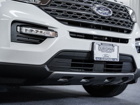 Certified 2022 Ford Explorer XLT w/ Equipment Group 202A image 11