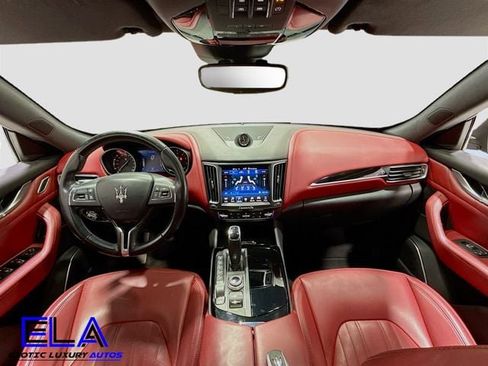 Used 2019 Maserati Levante image 27