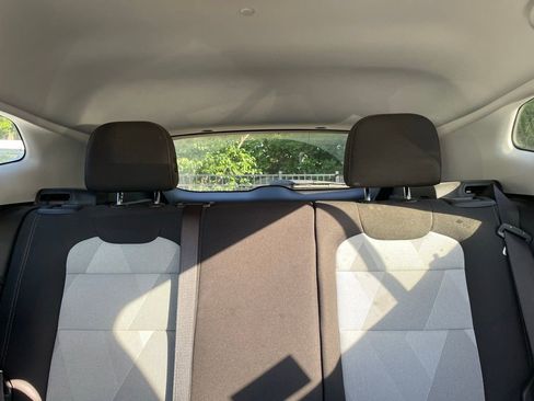 Used 2025 Chevrolet Trax LS FWD image 8