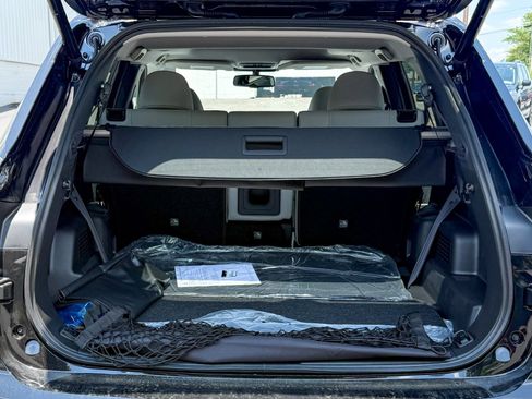 New 2025 Mitsubishi Outlander 4WD Plug-In Hybrid image 19