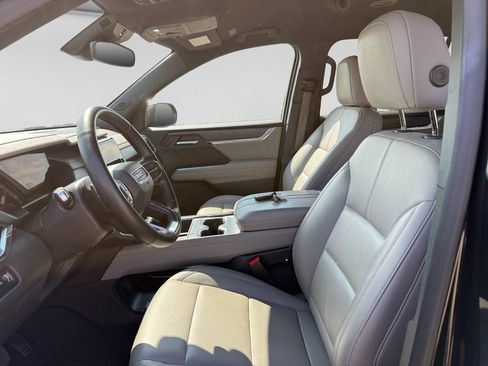Used 2024 GMC Acadia Elevation AWD/4WD image 21
