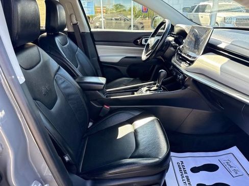 Certified 2022 Jeep Compass Limited AWD/4WD image 26