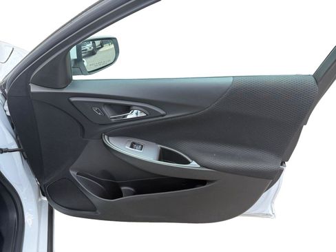 Used 2023 Chevrolet Malibu LT FWD image 23