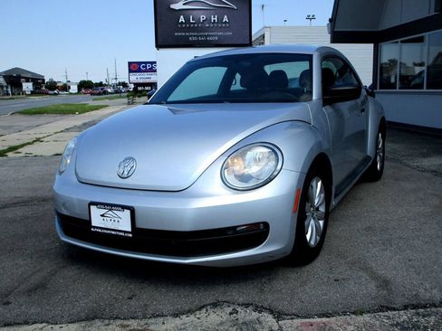 Used 2014 Volkswagen Beetle 1.8T FWD image 3