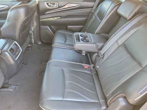 Used 2019 INFINITI QX60 Luxe w/ Essential Package image 7
