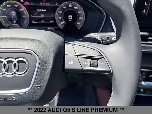 Used 2022 Audi Q5 e Premium w/ Convenience Package image 22