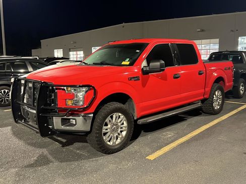 Used 2017 Ford F150 XLT image 2