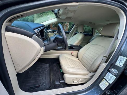 Used 2016 Ford Fusion SE w/ Equipment Group 202A FWD image 23