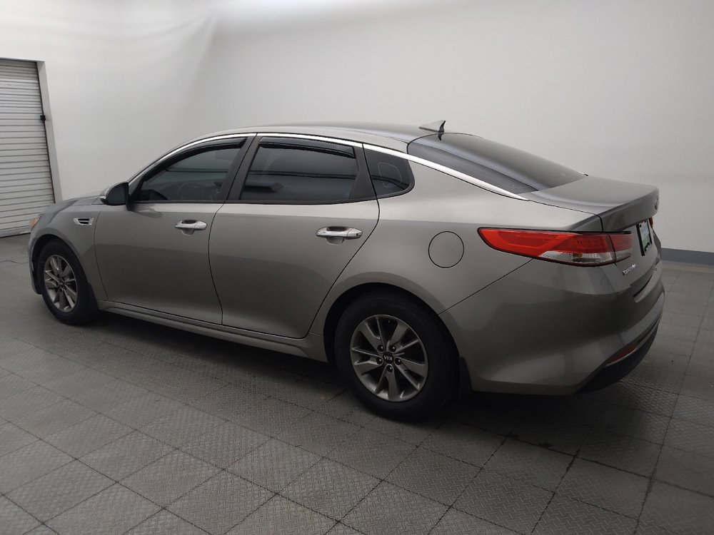 Used 2016 Kia Optima LX w/ Technology Package FWD image 3