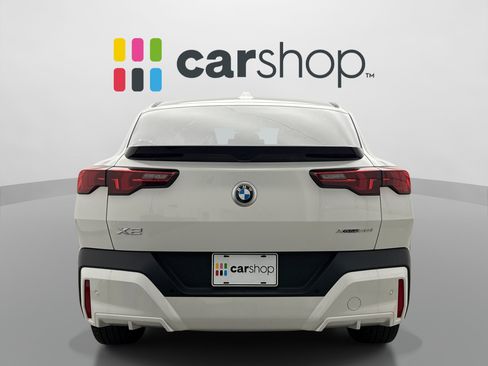 Used 2026 BMW X2 xDrive28i AWD/4WD image 4