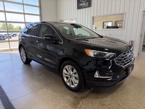 Used 2023 Ford Edge Titanium w/ Cargo Accessory Package AWD/4WD image 6