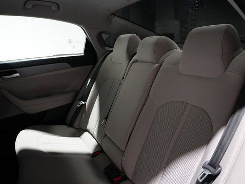 Used 2019 Hyundai Sonata SE image 15