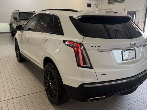 Used 2023 Cadillac XT5 Sportv w/ Technology Package AWD/4WD image 10