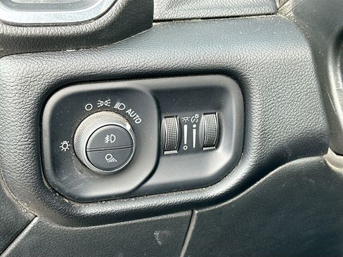 Used 2024 RAM 2500 Laramie image 17