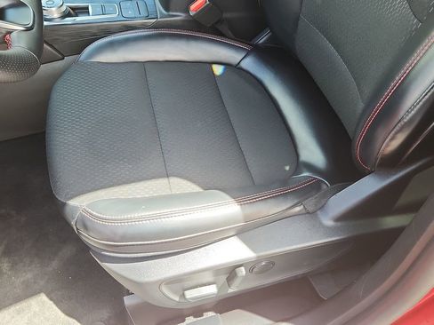 Used 2025 Ford Escape ST-Line AWD/4WD image 7