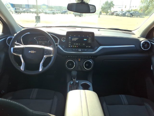 Used 2023 Chevrolet Blazer LT w/ Convenience Package FWD image 7