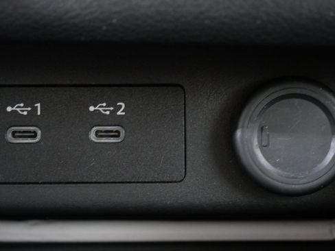 Used 2025 Nissan Rogue SV image 22