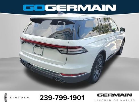 New 2026 Lincoln Aviator 2WD image 8