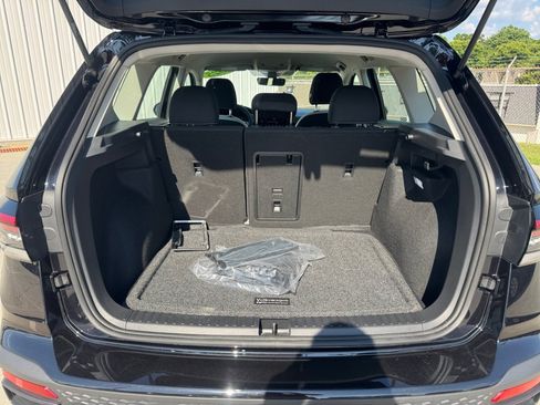 Certified 2025 Volkswagen Taos S AWD/4WD image 19