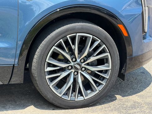 Used 2024 Cadillac XT4 Sport AWD/4WD image 6