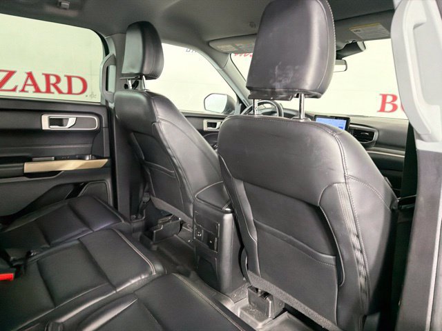 Used 2022 Ford Explorer XLT AWD/4WD image 34