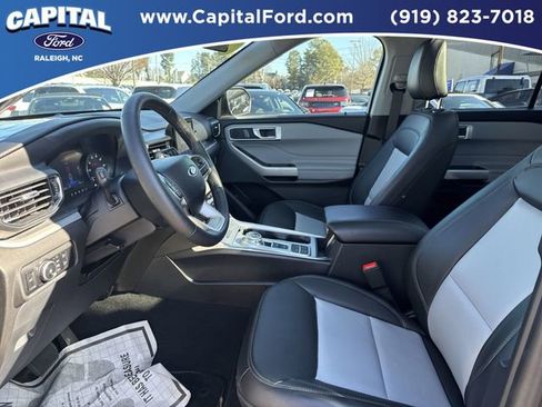 New 2024 Ford Explorer XLT w/ Equipment Group 202A image 17