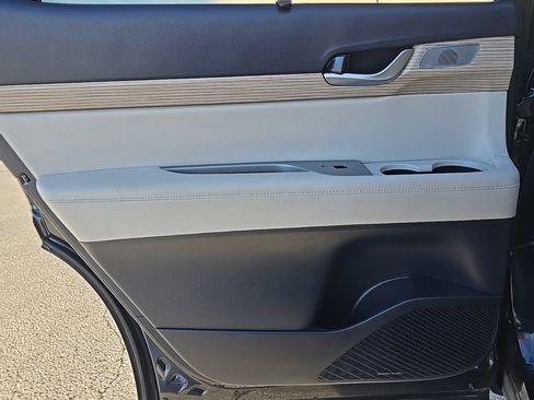 Used 2021 Hyundai Palisade Limited image 30
