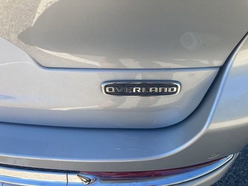 Used 2023 Jeep Grand Cherokee L Overland AWD/4WD image 39