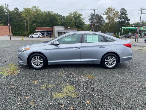 Used 2016 Hyundai Sonata SE image 7