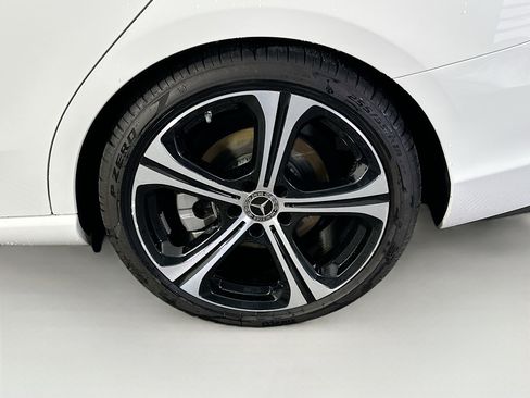 Used 2025 Mercedes-Benz C 300 Sedan image 11