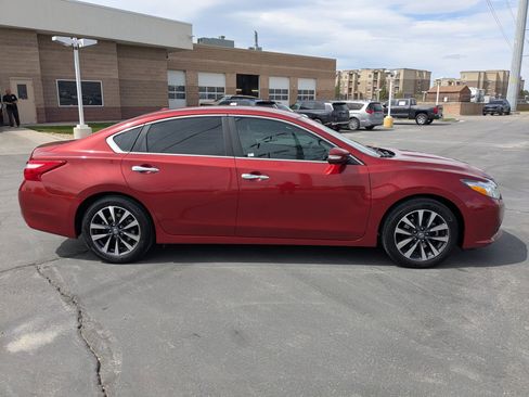 Used 2016 Nissan Altima 2.5 SL FWD image 6