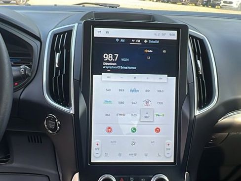 Certified 2024 Ford Edge Titanium image 23