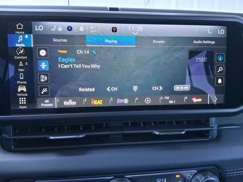 New 2026 Jeep Gladiator Mojave image 16