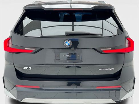 Used 2024 BMW X1 xDrive28i image 9