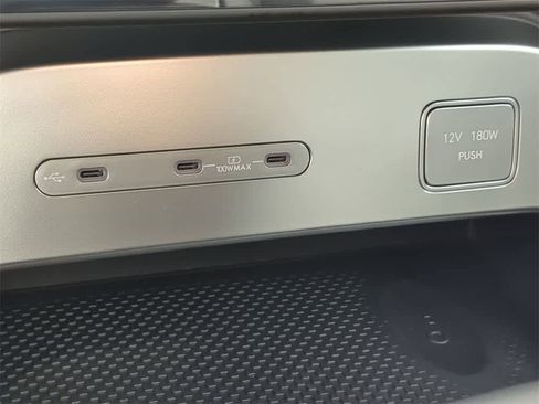 New 2026 Hyundai Ioniq 9 SE image 30