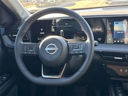 New 2026 Nissan Kicks SR image 13