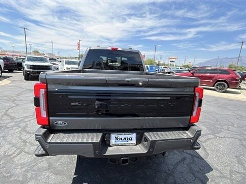 New 2025 Ford F350 Platinum w/ FX4 Off-Road Package image 15
