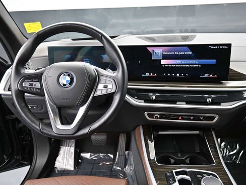 Used 2024 BMW X5 xDrive50e w/ Premium Package AWD/4WD image 14