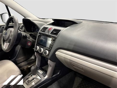 Used 2018 Subaru Forester 2.5i Premium image 29